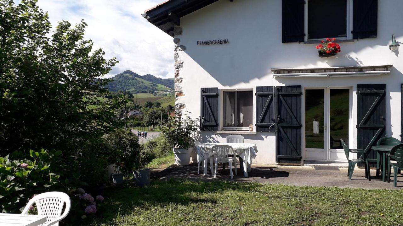 Apartamento Maison Florenchaenia Sur Le Chemin De Compostelle Saint-Jean-Pied-de-Port Exterior foto
